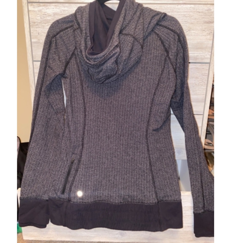 Lululemon Pull Over - image 2